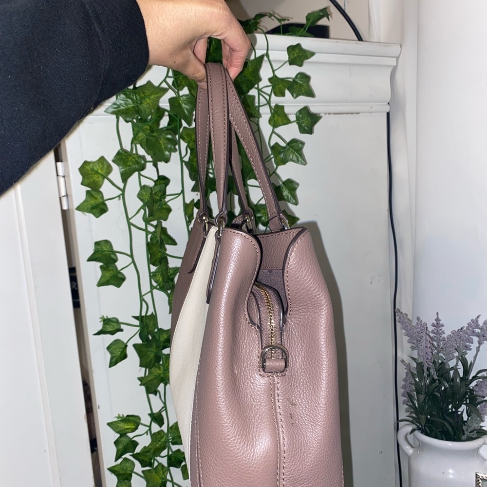 Kate Spade bag , authentic used once or twice great size - Picture 4 of 4